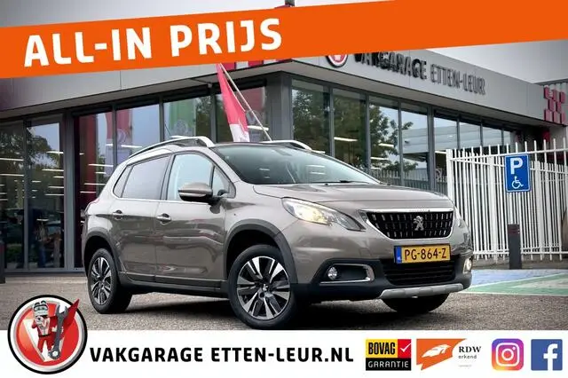 Photo 1 : Peugeot 2008 2017 Petrol