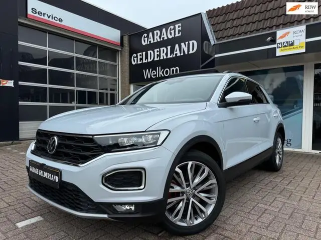 Photo 1 : Volkswagen T-roc 2018 Petrol