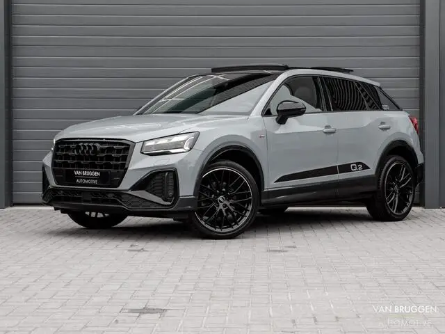 Photo 1 : Audi Q2 2021 Essence