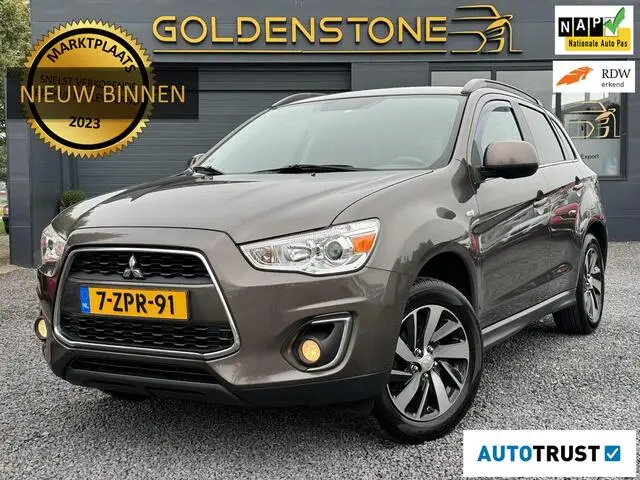 Photo 1 : Mitsubishi Asx 2015 Petrol