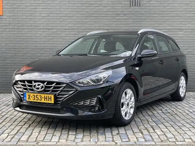 Photo 1 : Hyundai I30 2022 Essence