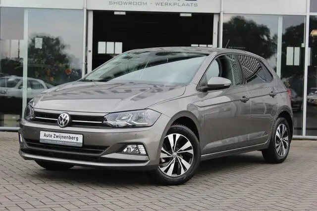 Photo 1 : Volkswagen Polo 2020 Petrol