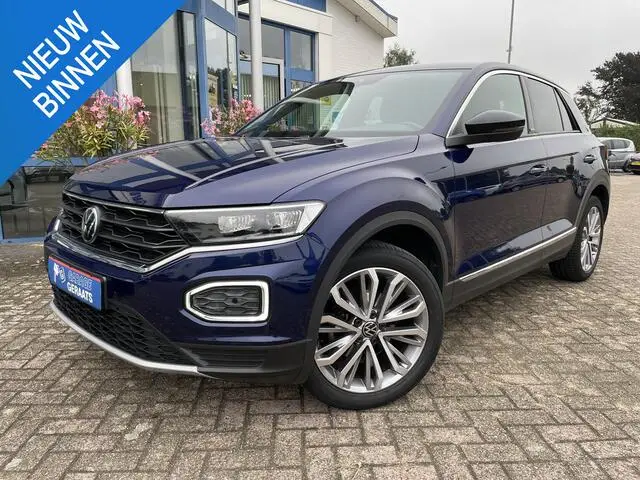 Photo 1 : Volkswagen T-roc 2021 Essence