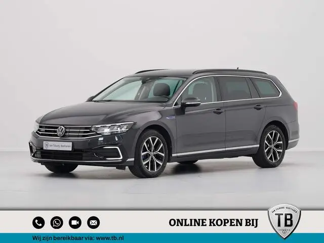 Photo 1 : Volkswagen Passat 2021 Hybrid