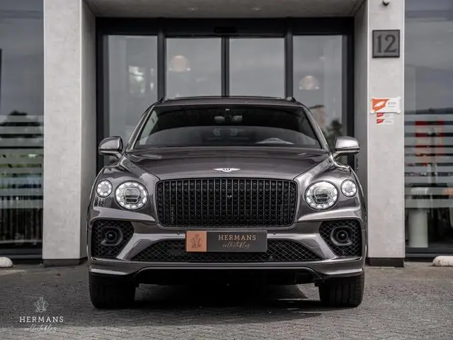 Photo 1 : Bentley Bentayga 2023 Essence