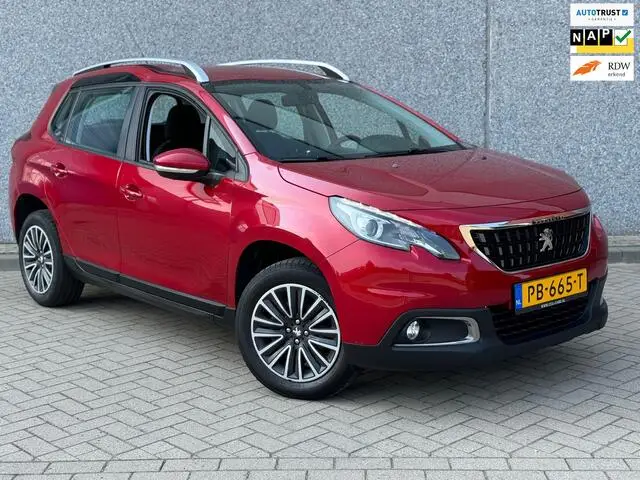 Photo 1 : Peugeot 2008 2017 Petrol