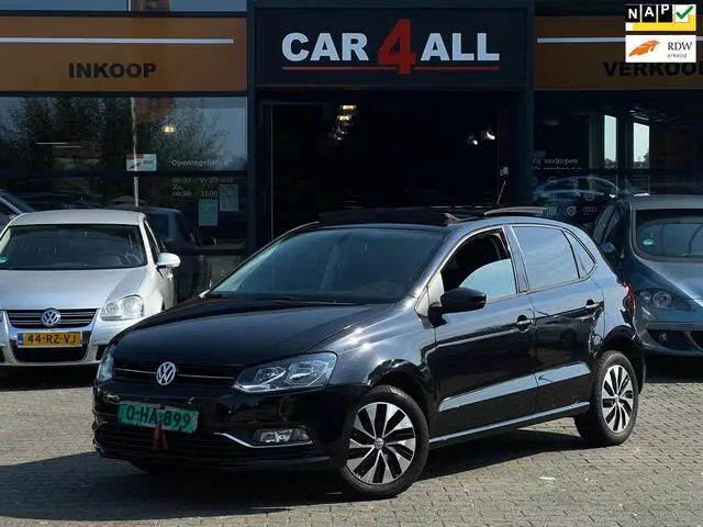 Photo 1 : Volkswagen Polo 2015 Petrol