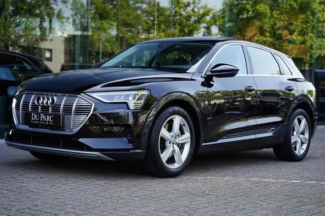 Photo 1 : Audi E-tron 2019 Électrique