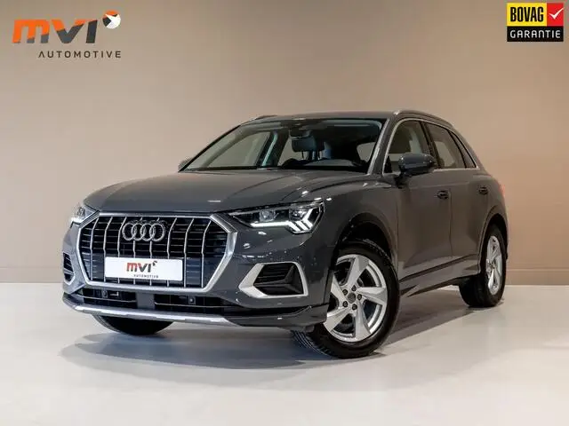 Photo 1 : Audi Q3 2019 Petrol