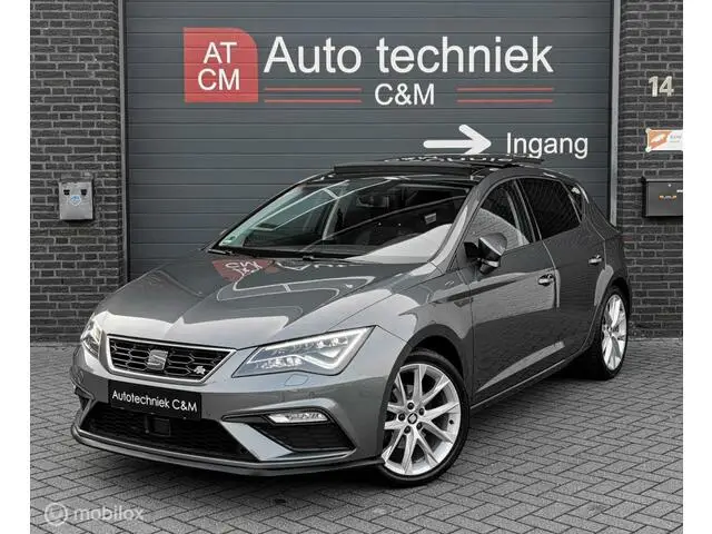 Photo 1 : Seat Leon 2018 Petrol