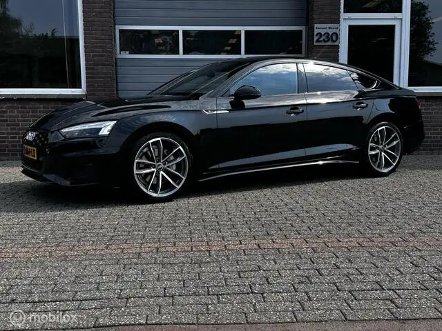 Photo 1 : Audi A5 2021 Petrol