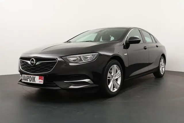 Photo 1 : Opel Insignia 2019 Essence