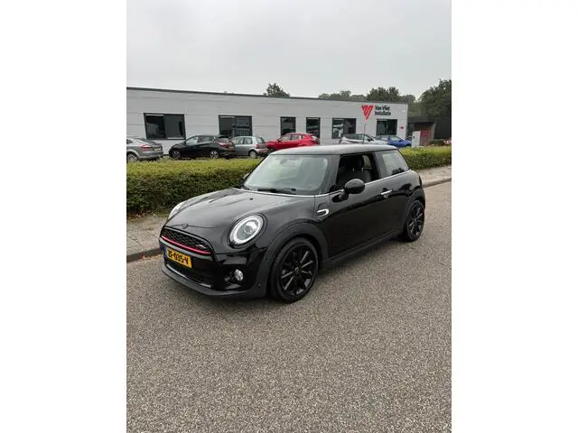 Photo 1 : Mini Cooper 2019 Petrol