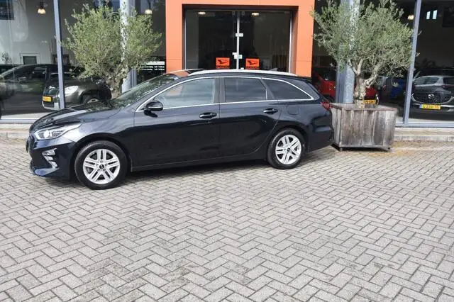 Photo 1 : Kia Ceed 2019 Petrol