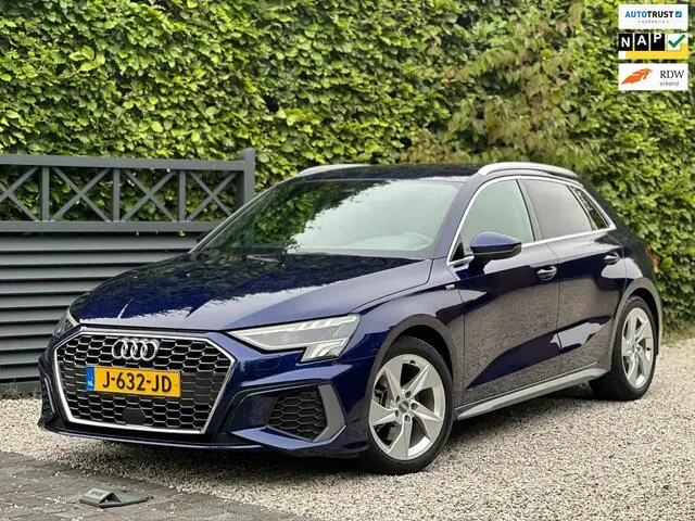 Photo 1 : Audi A3 2020 Hybride