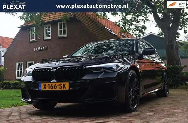 Photo 1 : Bmw Serie 5 2022 Hybrid