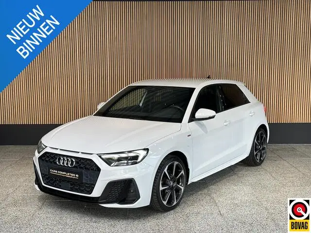 Photo 1 : Audi A1 2019 Essence