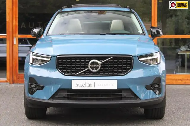 Photo 1 : Volvo Xc40 2023 Hybrid