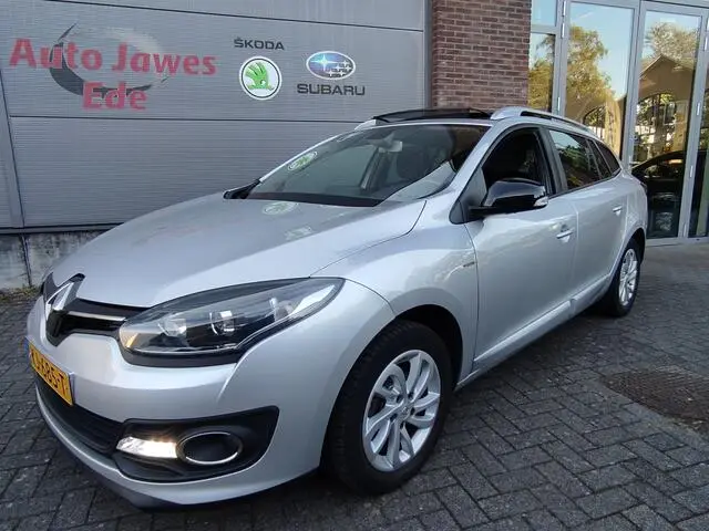 Photo 1 : Renault Megane 2016 Petrol