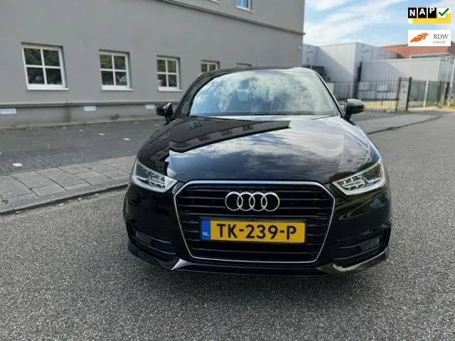 Photo 1 : Audi A1 2018 Petrol