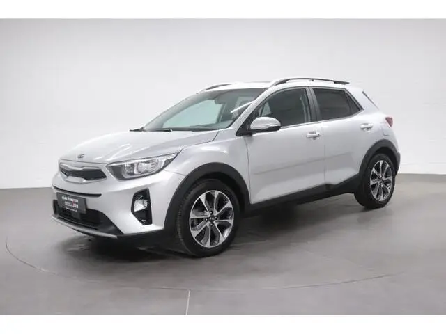 Photo 1 : Kia Stonic 2020 Essence