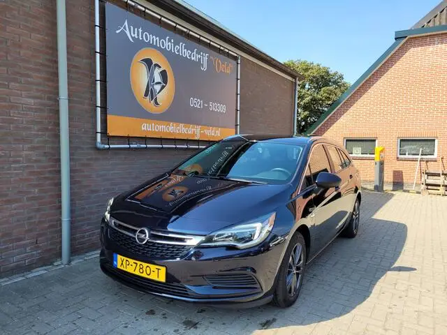 Photo 1 : Opel Astra 2019 Petrol