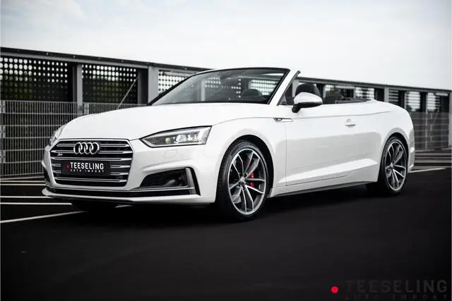 Photo 1 : Audi A5 2017 Petrol