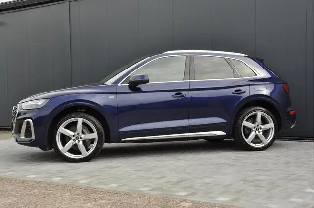 Photo 1 : Audi Q5 2021 Hybrid