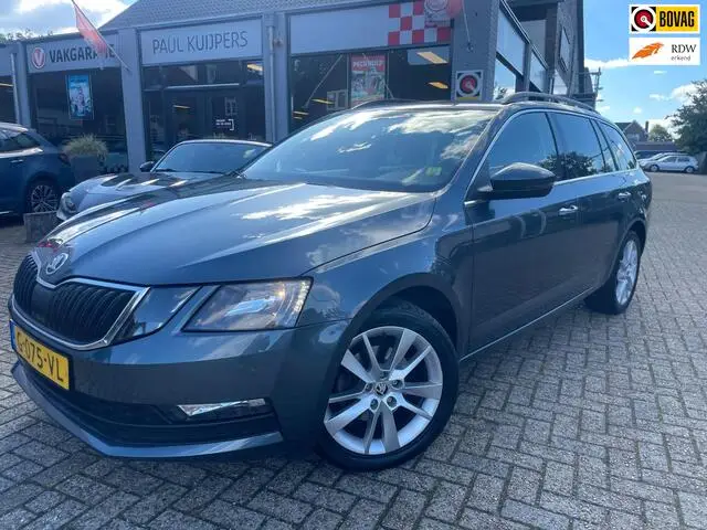 Photo 1 : Skoda Octavia 2019 Essence