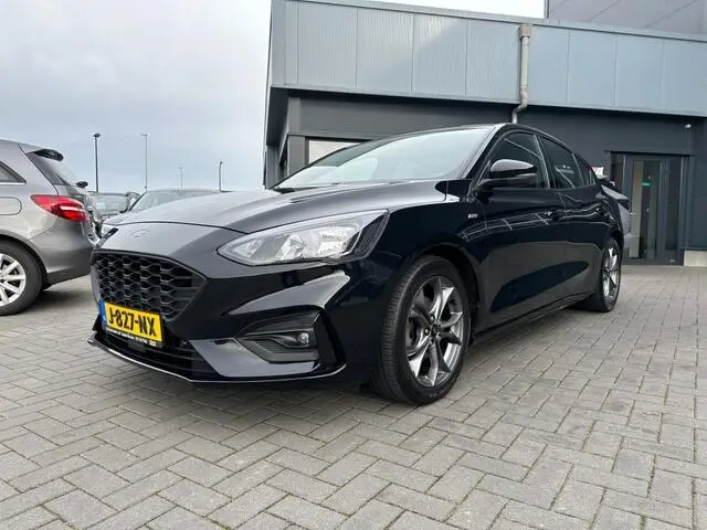 Photo 1 : Ford Focus 2019 Essence