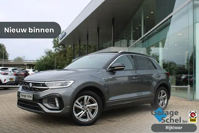 Photo 1 : Volkswagen T-roc 2023 Essence