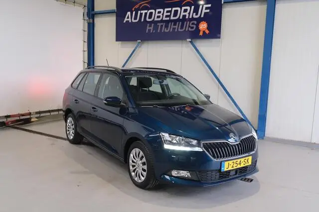 Photo 1 : Skoda Fabia 2020 Petrol