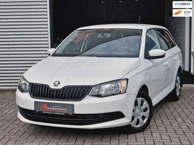 Photo 1 : Skoda Fabia 2016 Essence