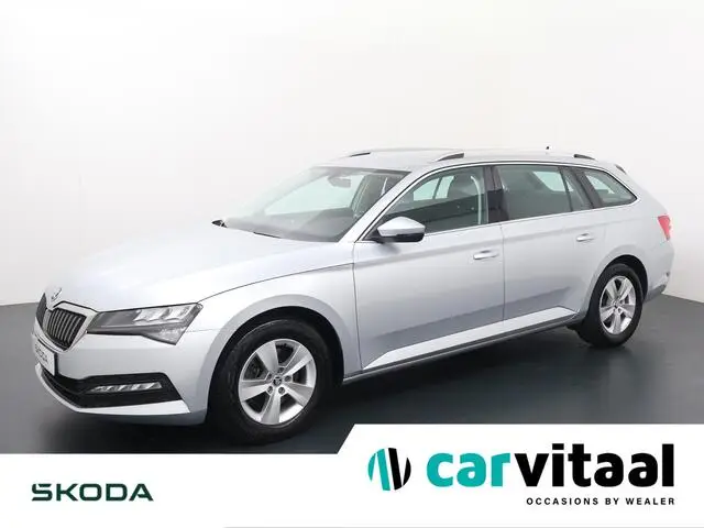 Photo 1 : Skoda Superb 2022 Petrol