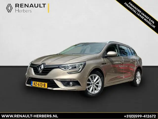 Photo 1 : Renault Megane 2017 Essence