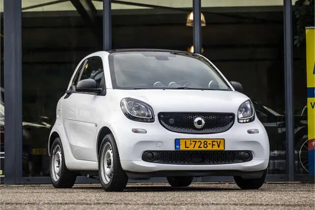 Photo 1 : Smart Fortwo 2020 Électrique