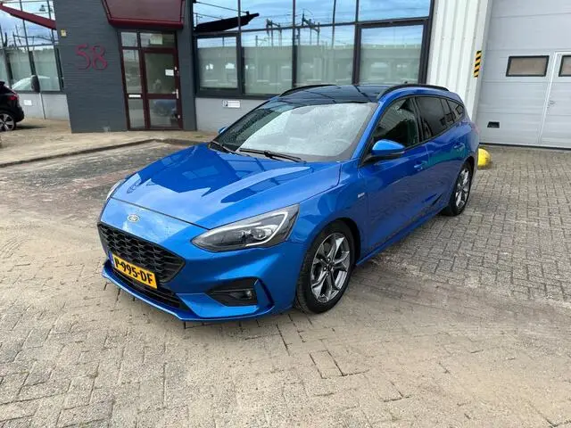 Photo 1 : Ford Focus 2020 Diesel