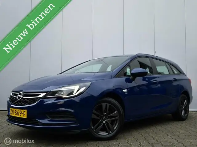 Photo 1 : Opel Astra 2019 Petrol