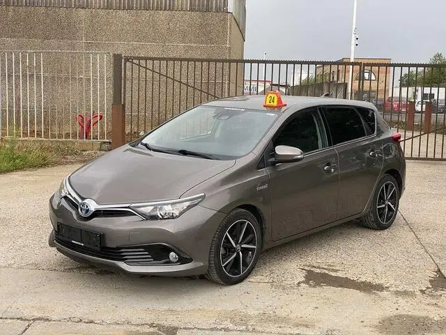 Photo 1 : Toyota Auris 2017 Non renseigné