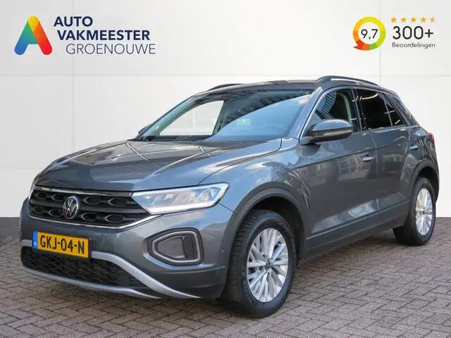 Photo 1 : Volkswagen T-roc 2023 Petrol