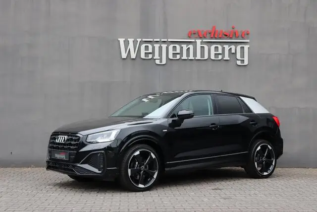 Photo 1 : Audi Q2 2023 Essence