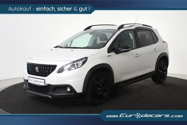 Photo 1 : Peugeot 2008 2018 Petrol