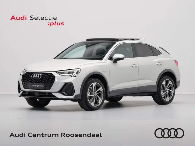 Photo 1 : Audi Q3 2023 Hybrid