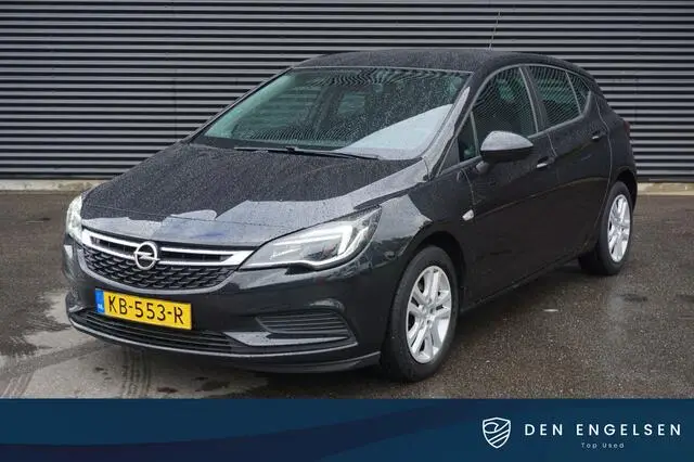 Photo 1 : Opel Astra 2016 Essence