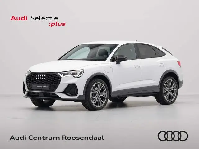 Photo 1 : Audi Q3 2023 Hybride