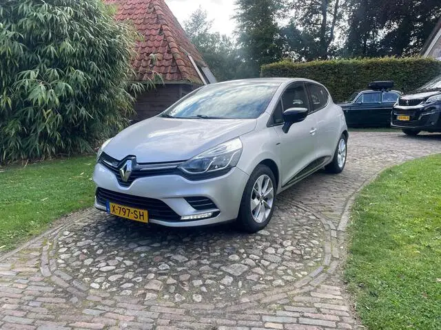 Photo 1 : Renault Clio 2017 Petrol