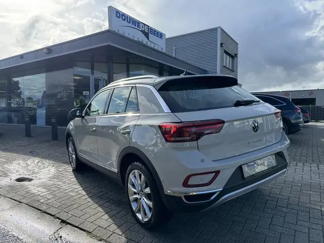 Photo 1 : Volkswagen T-roc 2023 Petrol