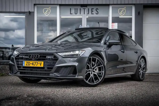 Photo 1 : Audi A7 2018 Petrol