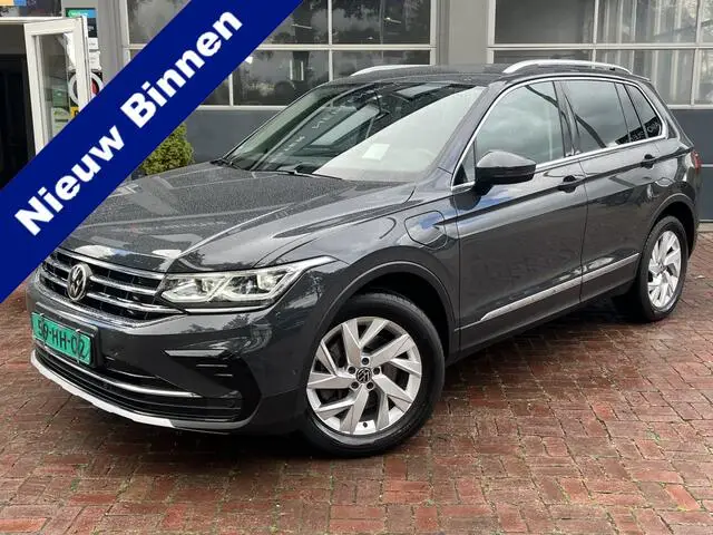 Photo 1 : Volkswagen Tiguan 2021 Hybrid