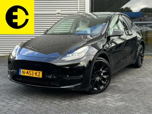 Photo 1 : Tesla Model Y 2021 Electric